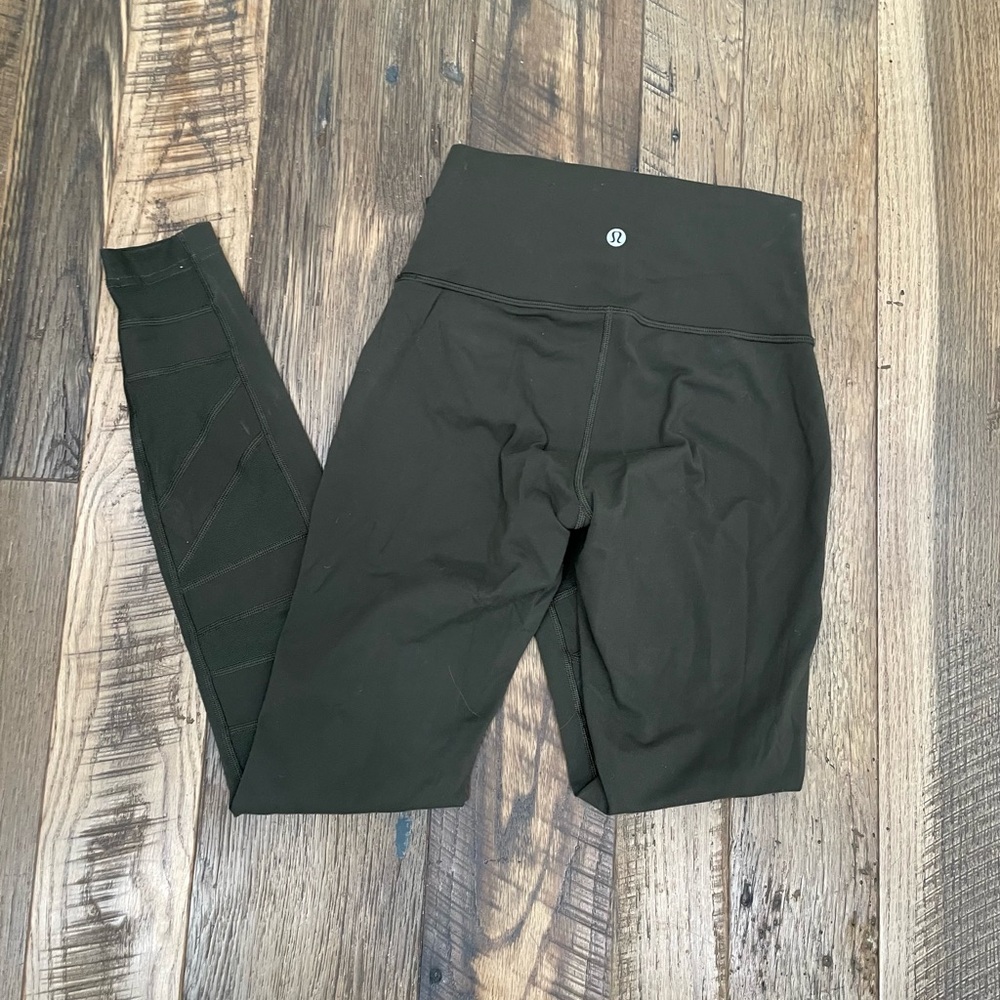 Lululemon mesh righ rise leggings 4